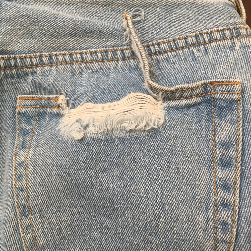 Brandy Melville Distressed Boyfriend Jeans - Picture 7 of 8
